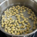 🌿 Best Homemade Herbicide: No Poison (Dries Everything in 2 Hours)